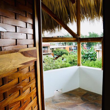 Experiencia Surf Camp Hostel Brisas de Zicatela ภายนอก รูปภาพ