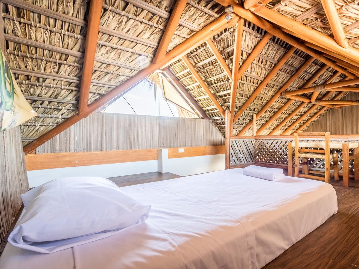 Experiencia Surf Camp Hostel Brisas de Zicatela ภายนอก รูปภาพ