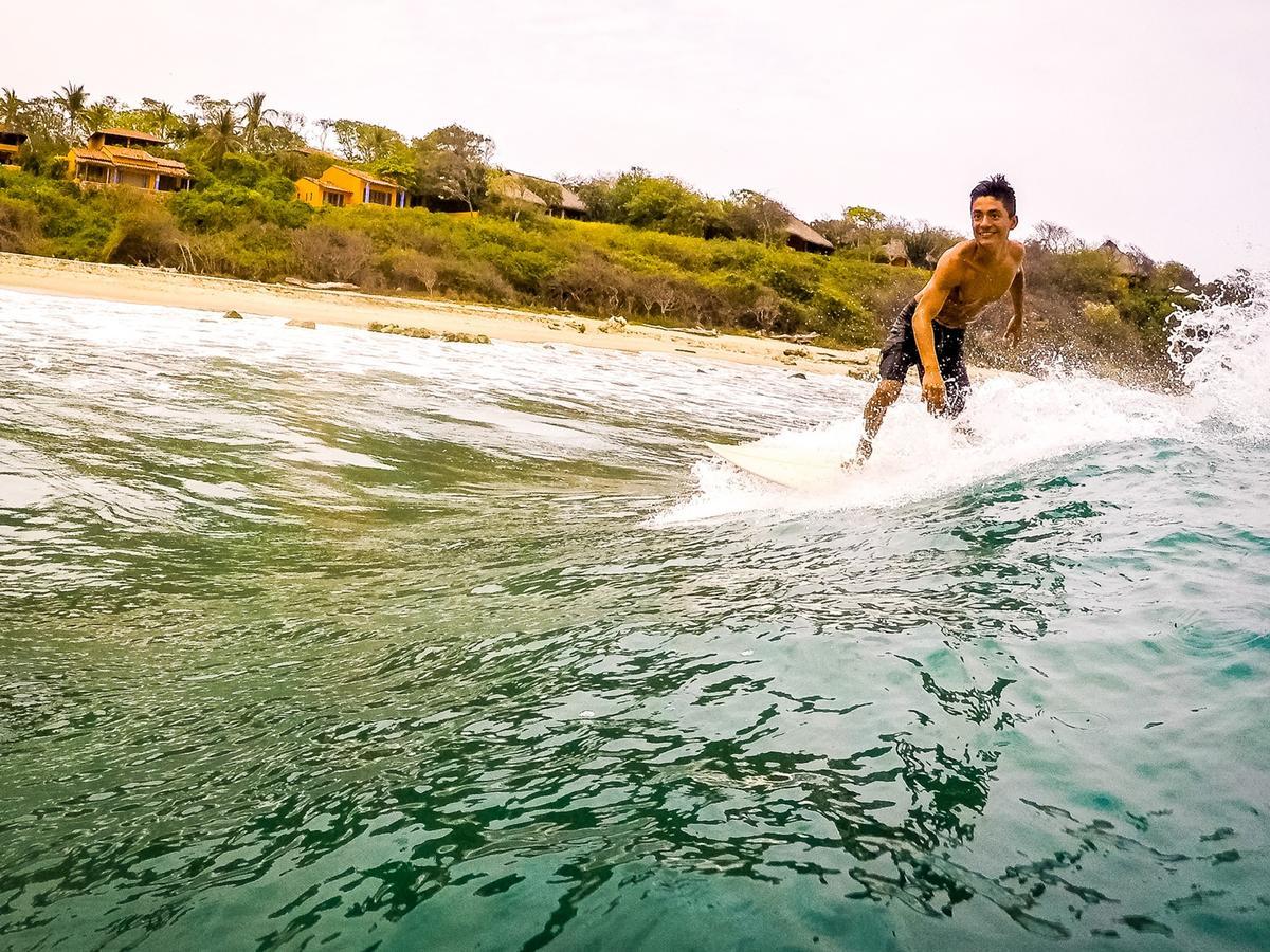 Experiencia Surf Camp Hostel Brisas de Zicatela ภายนอก รูปภาพ