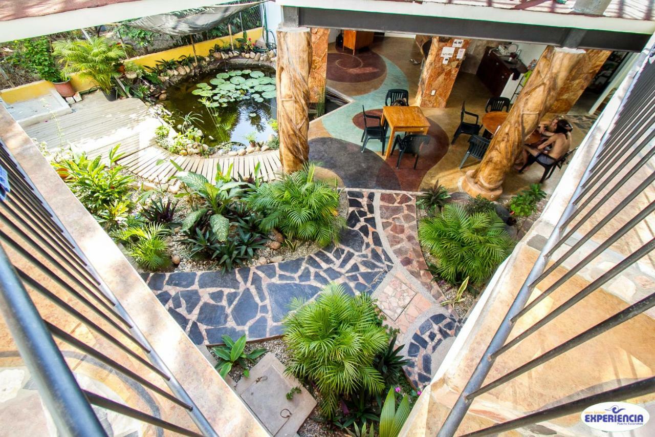 Experiencia Surf Camp Hostel Brisas de Zicatela ภายนอก รูปภาพ